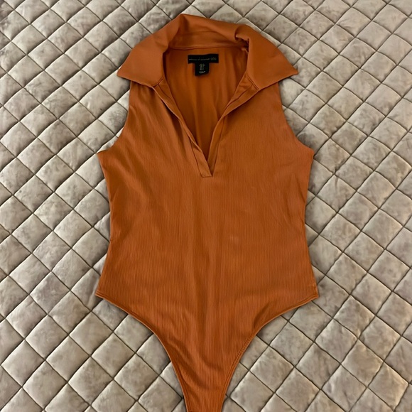 House of Harlow 1960 Tops - Orange collared body suit